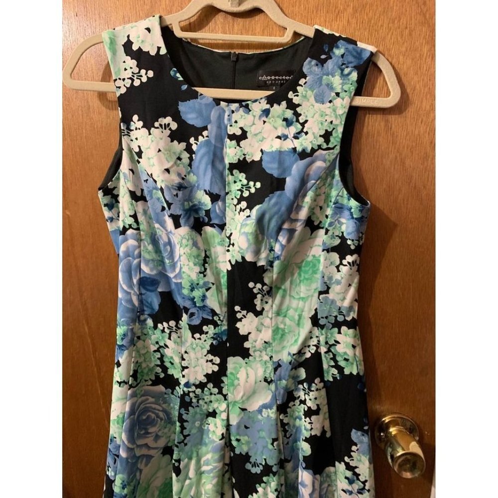 Connected Apperal Floral Print Dress Size 6 Womens